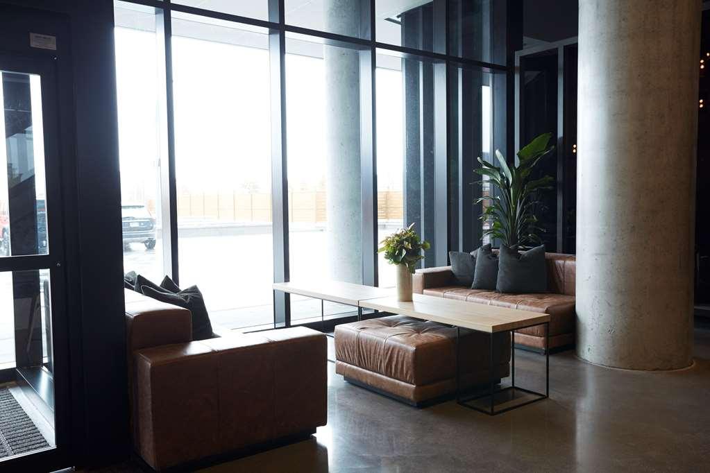 Escad Quartier Dix30 Hotel 4*