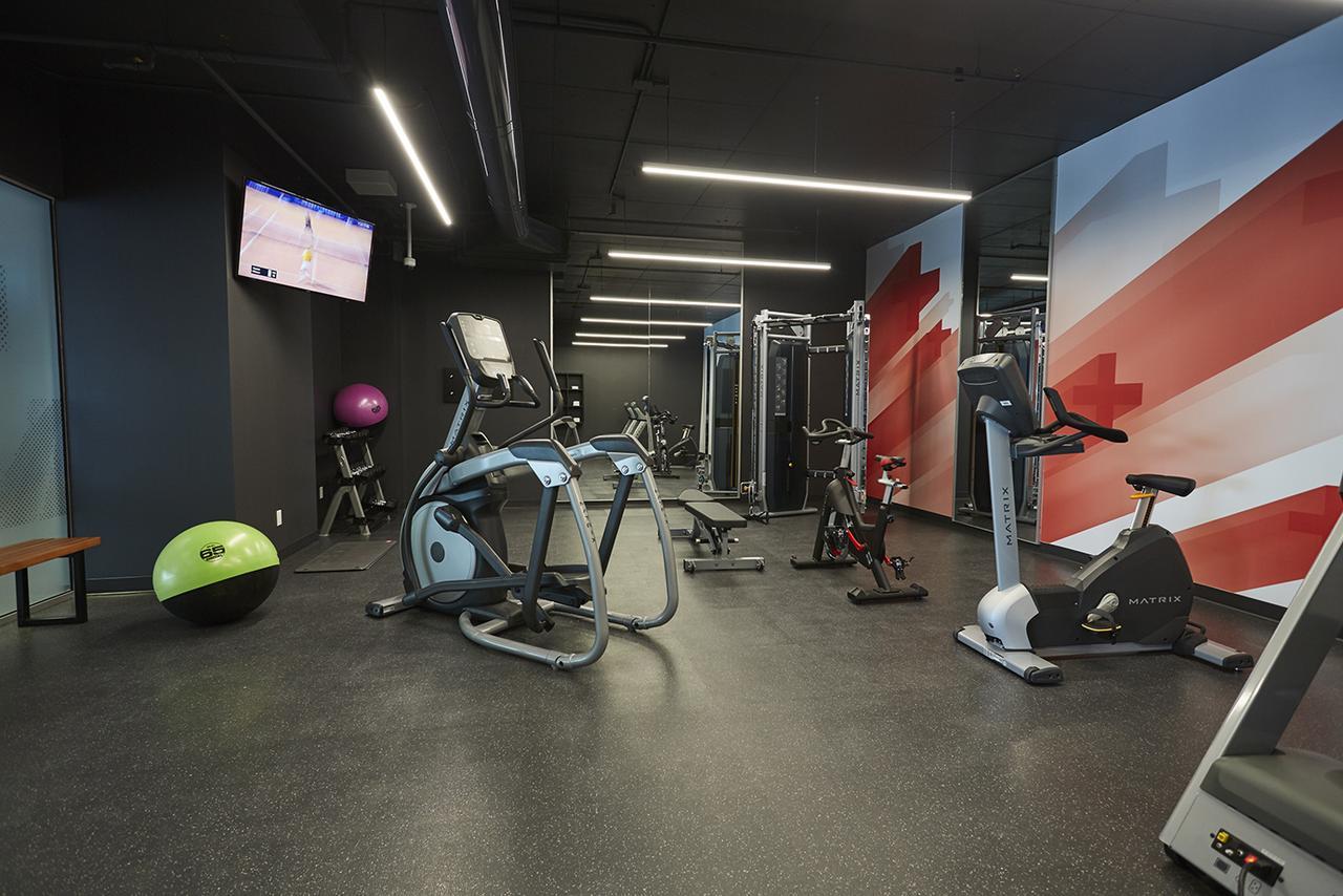 Escad Quartier Dix30 Hotel 4*
